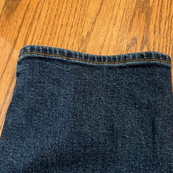 Old Navy jeans built in tough flex great condition 30 w 32 l - Picture 4 of 6